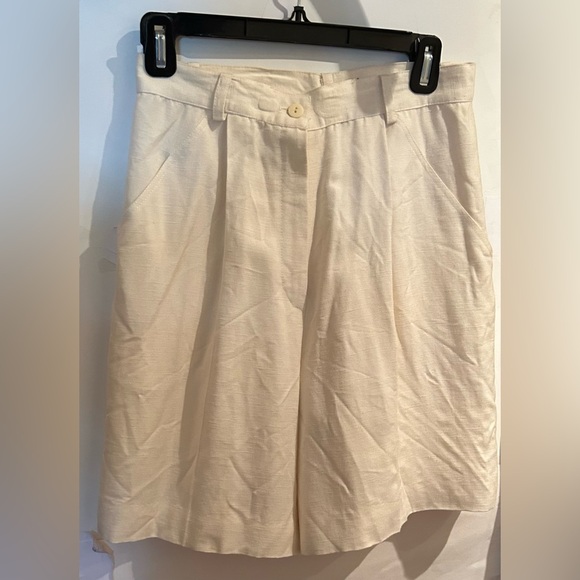 Henri Bendel White Silk Shorts size Medium 8- 10 original owner Summer - Picture 8 of 11